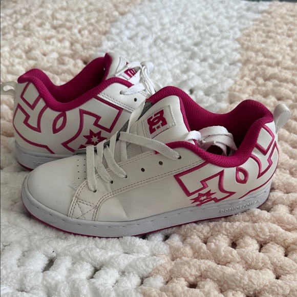 DC White and Fuchsia Women’s Lace-Up Skate Sneakers - Picture 3 of 5